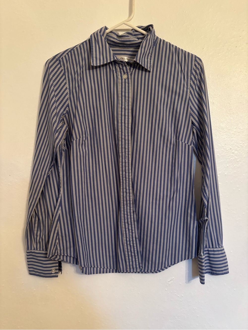 Old Navy Blue and White Striped Button-Down Shirt